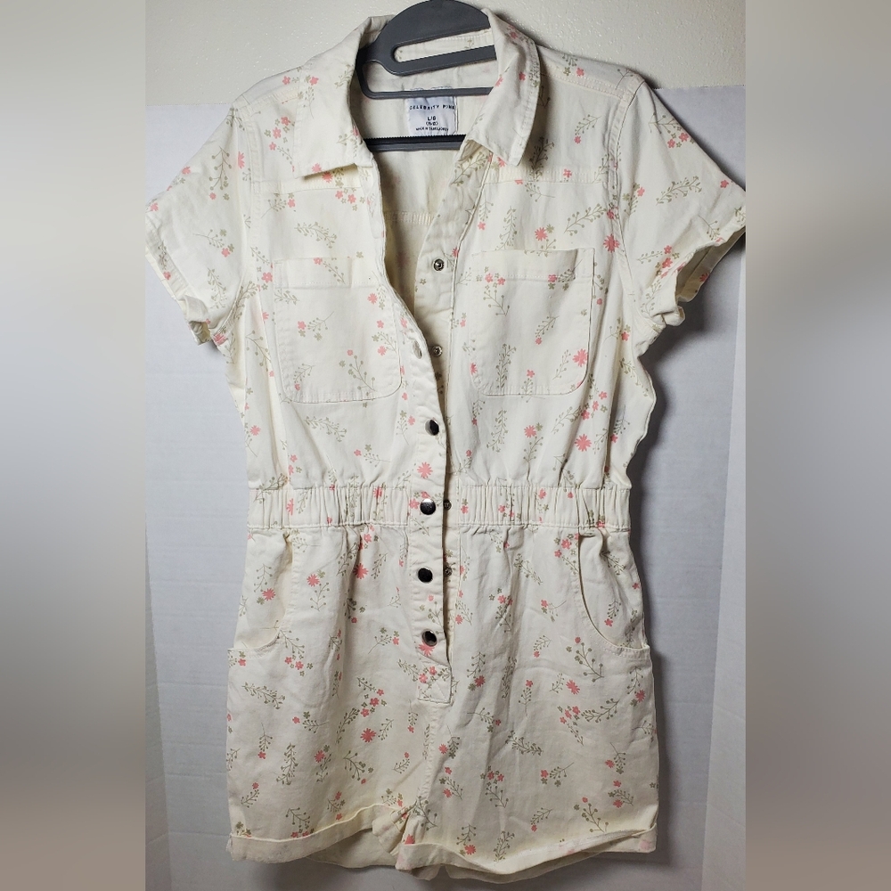 Celebrity Pink Floral Button Front Romper Women’s Large Short Sleeve One Piece